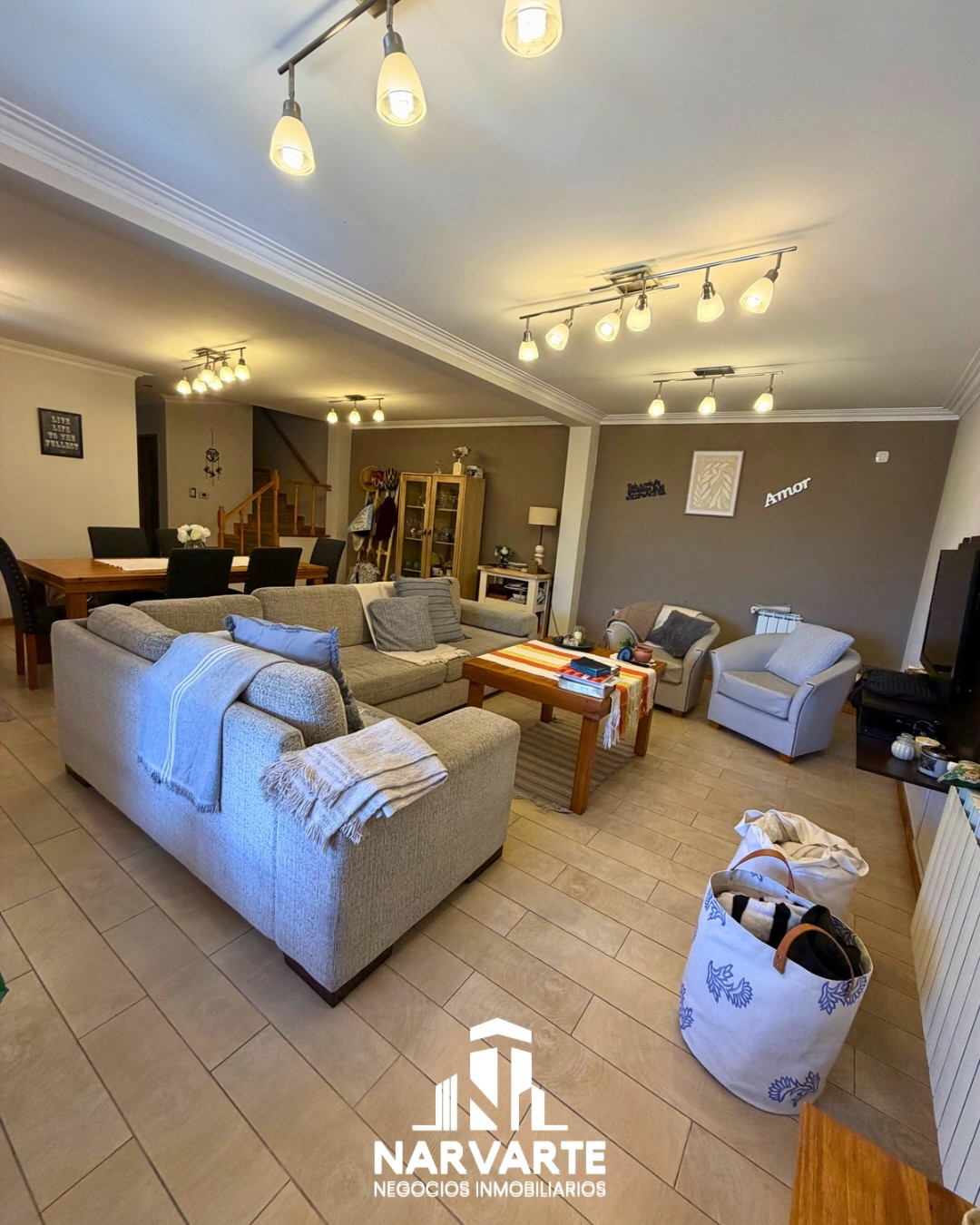 Casa con Pileta Climatizada en Venta – Buchardo 3600 — Olavarría