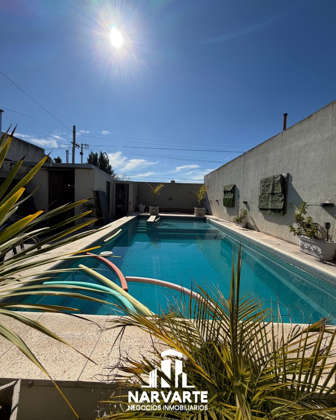 Casa con Pileta Climatizada en Venta – Buchardo 3600 — Olavarría