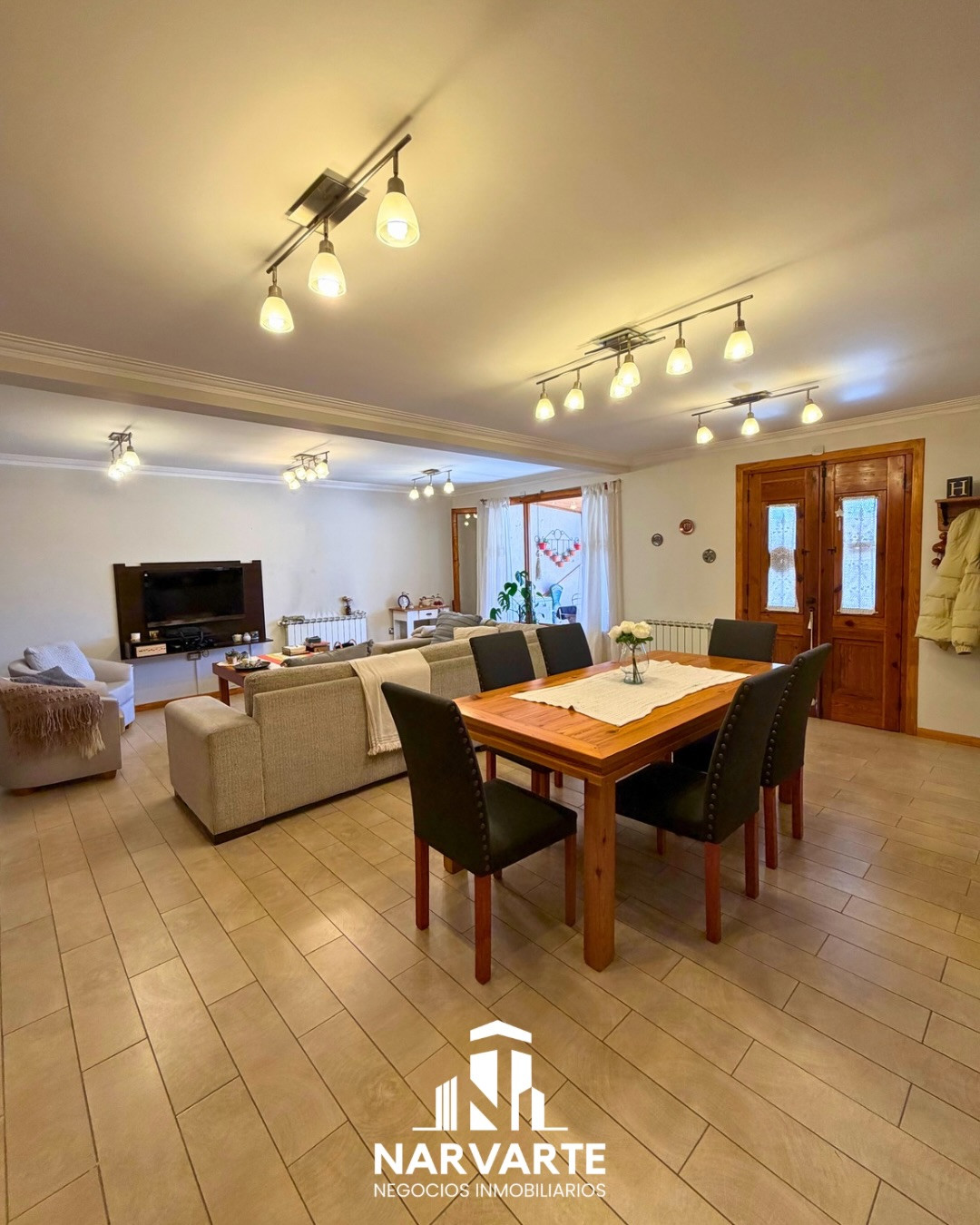 Casa con Pileta Climatizada en Venta – Buchardo 3600 — Olavarría