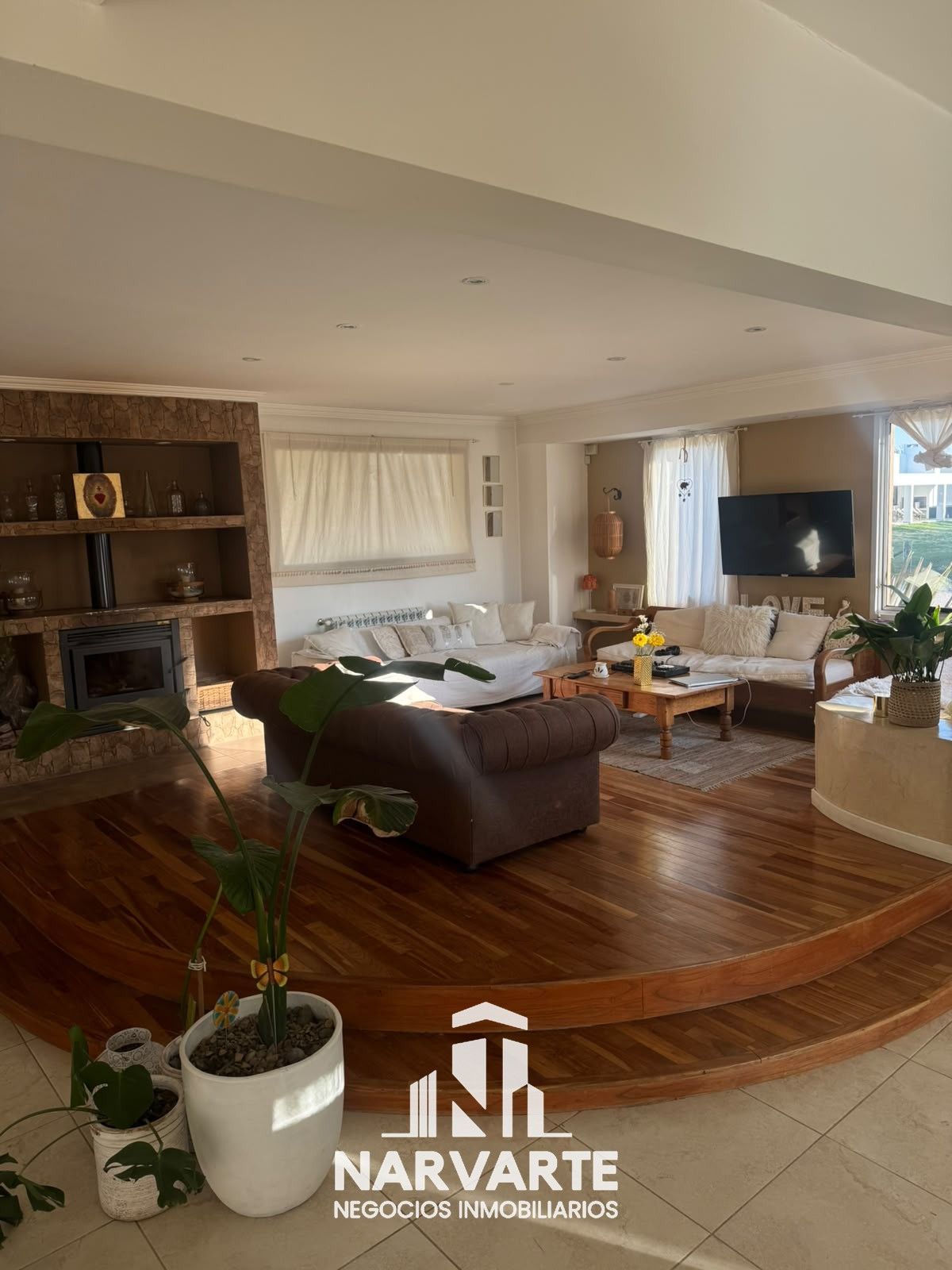 Casa de Categoría en Venta – Country Sauveterre — Olavarría